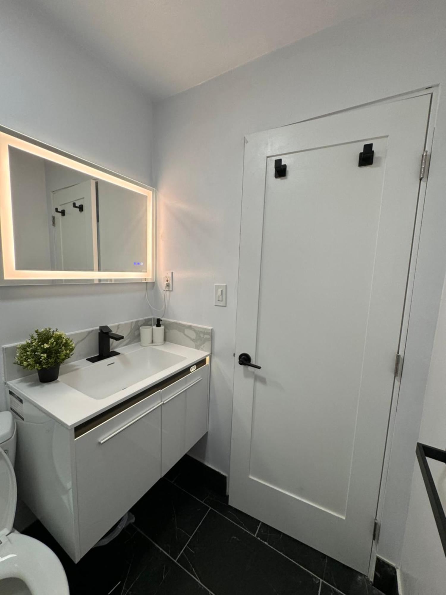 Modern 2Br Stylish & Cozy Unit Bed & Breakfast Los Angeles Dış mekan fotoğraf